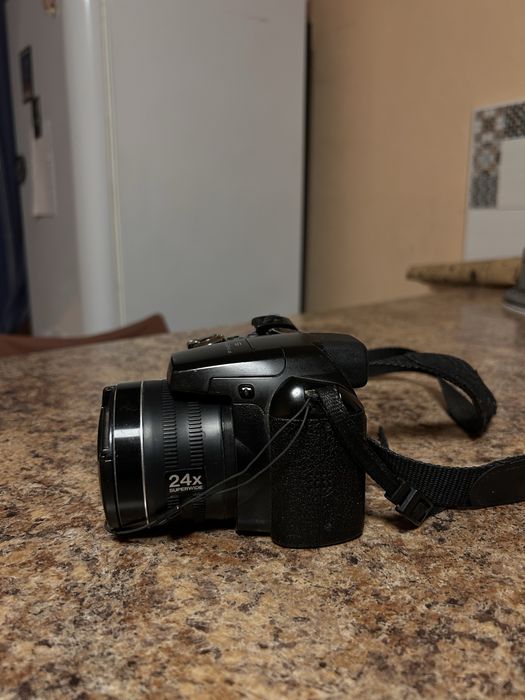 Фотоапарат Fujifilm FinePix S4200