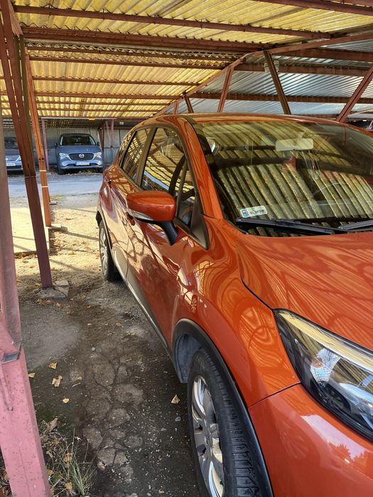 Sprzedam zadaszona wiate na parkingu strzezonym