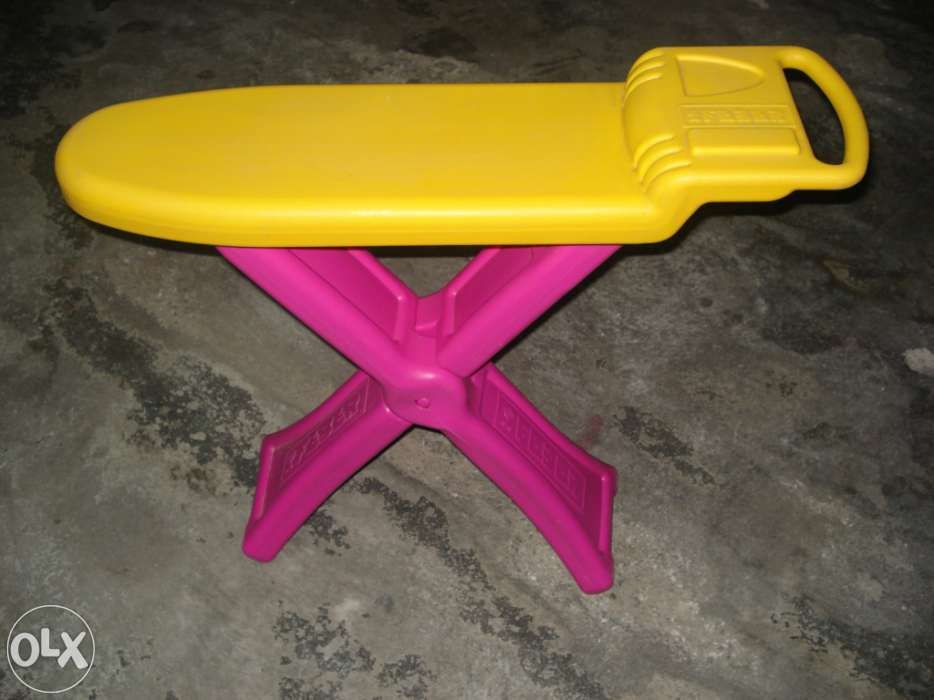 Brinquedo "Tábua de passar a ferro"