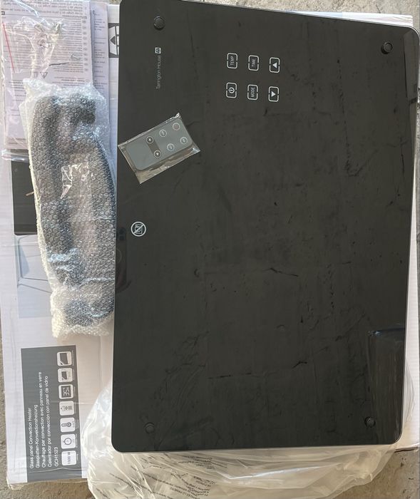 Електричний скляний обігрівач TARRINGTON HOUSE Польша / обогреватель