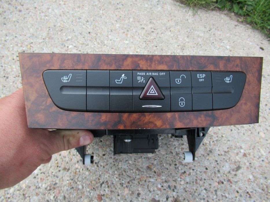 mercedes W211 CLS 219 zmieniarka panel