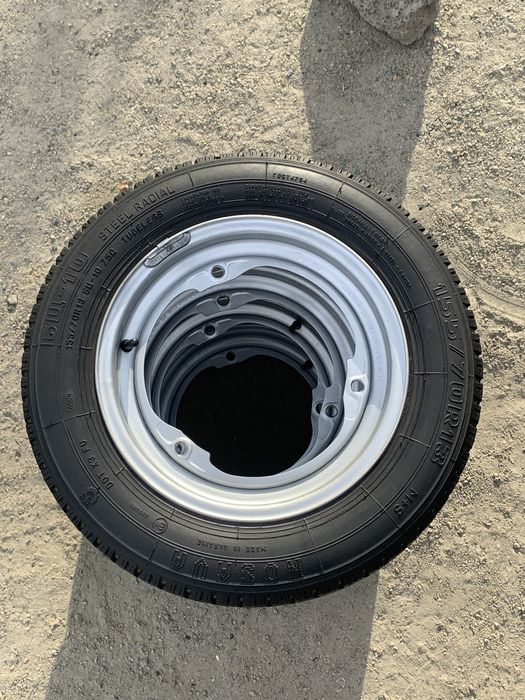 Продам комплект дисков с зимней резиной на таврию,славуту