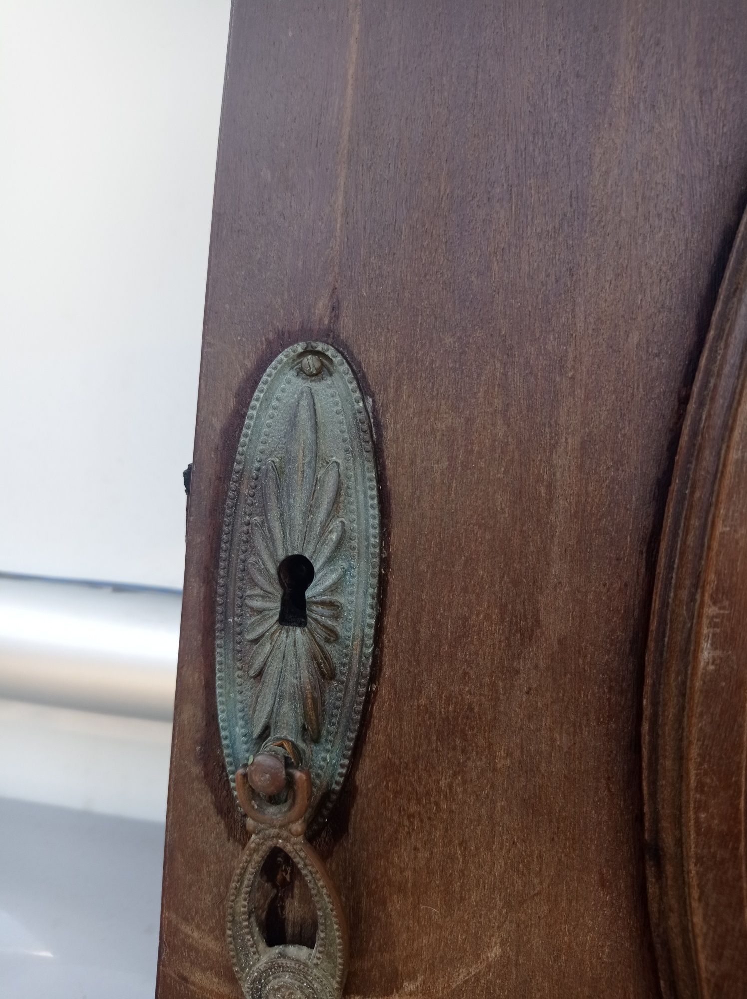 Vendo porta antiga pintada a mão