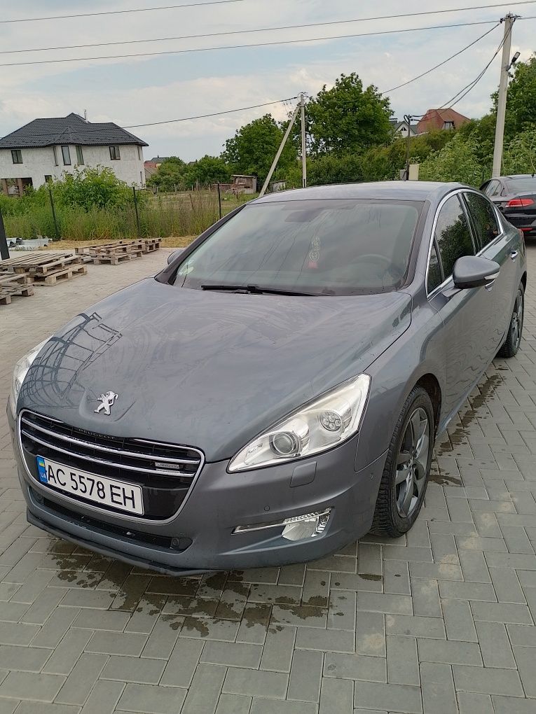 Peugeot 508 гібрид масаж