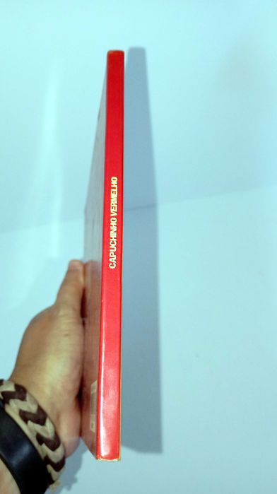 Capuchinho Vermelho - Histórias Tradicionais (Majora)