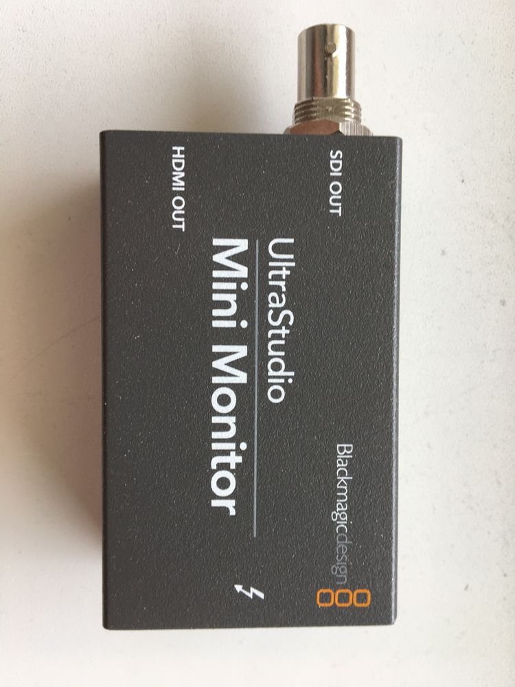 Blackmagic Ultra Studio mini monitor