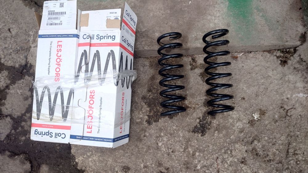 Пружини задні мерседес w203 c180