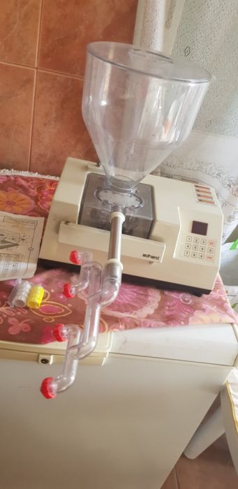 Edhard         máquina distribuidora    pastelaria