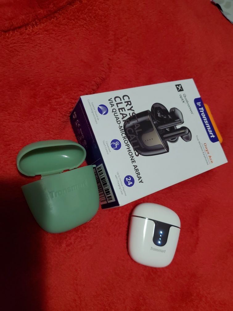 Безпровідні навушники вкладиші Tronsmart onyx ace pro.