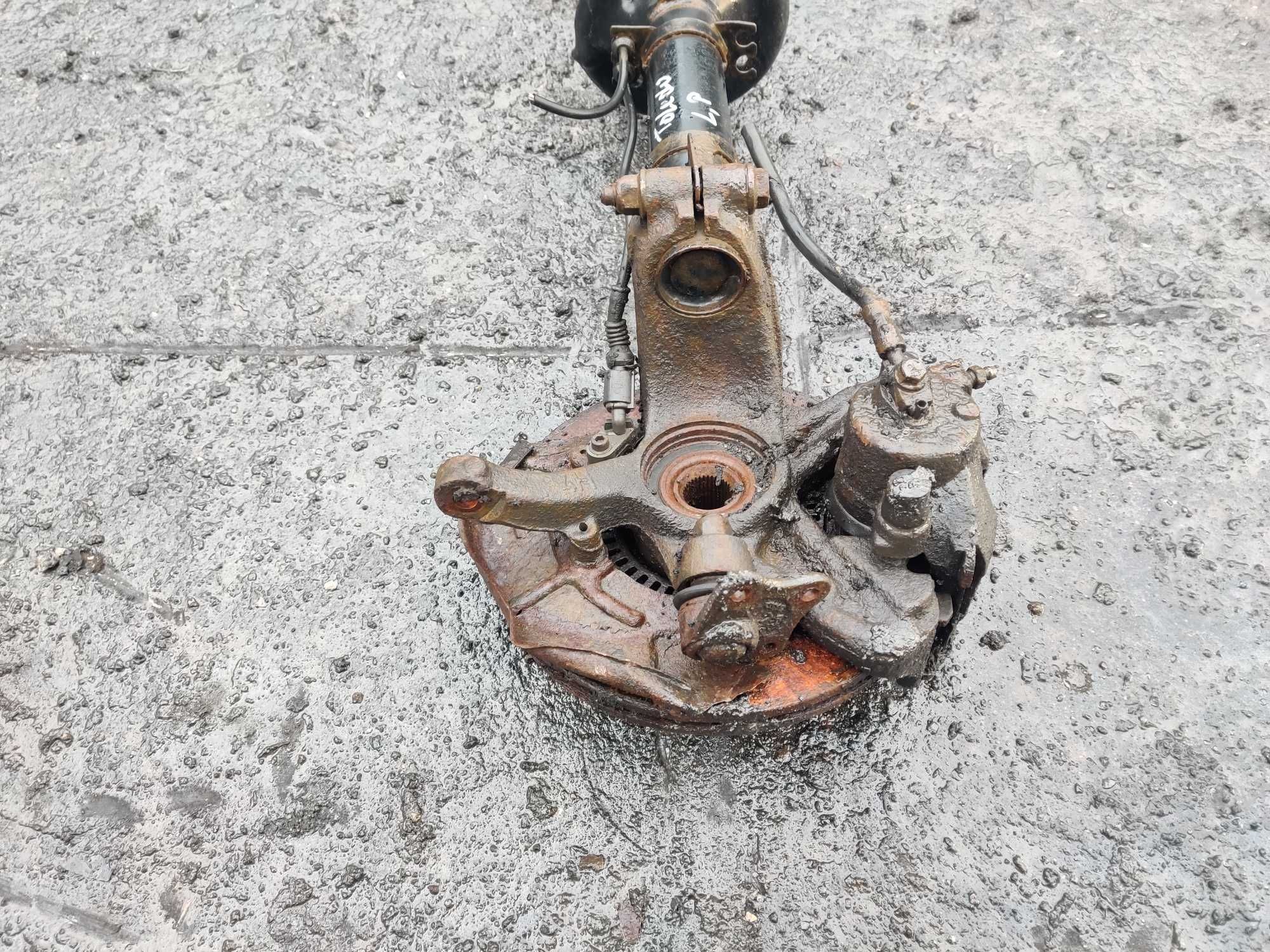Seat Toledo II McPherson Lewy Przód Lewy Przedni Amortyzator Zwrotnica
