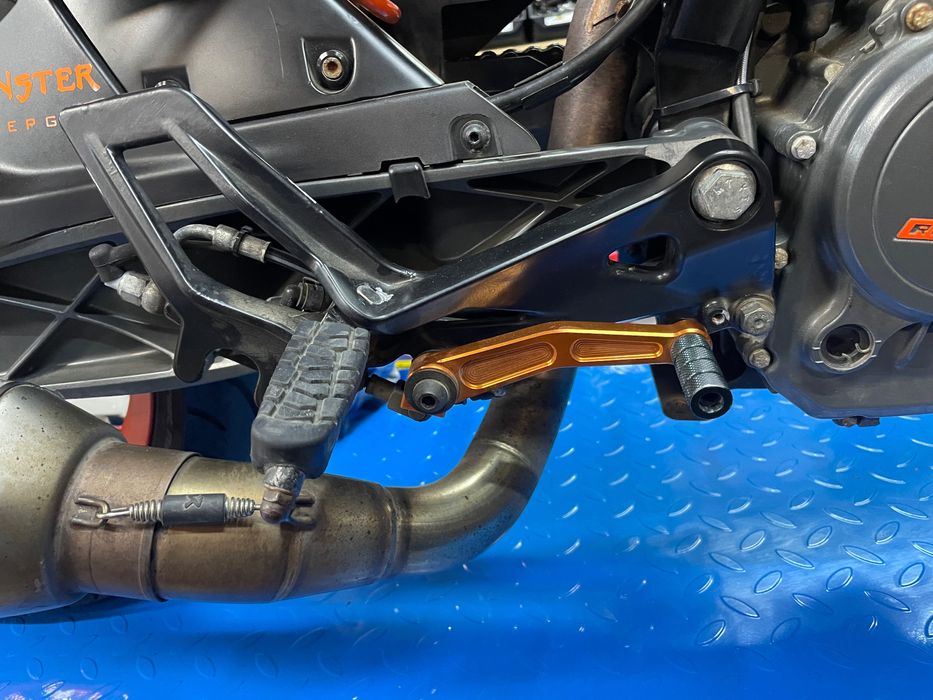 sety kierowcy ktm rc 125 390 komplet 2szt