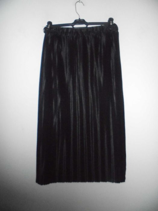 saia de senhora cor preto