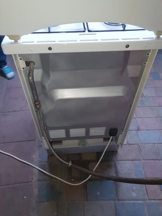 Продам газовую плиту горение