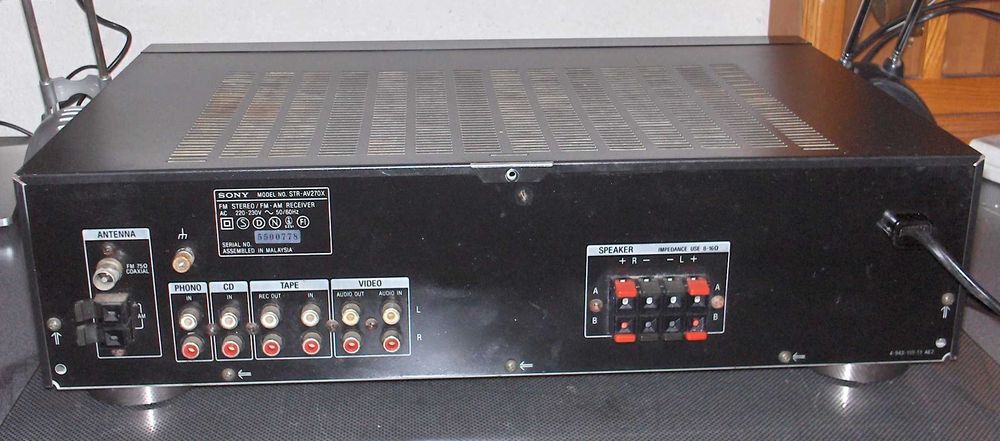 Amplituner SONY STR-AV 270