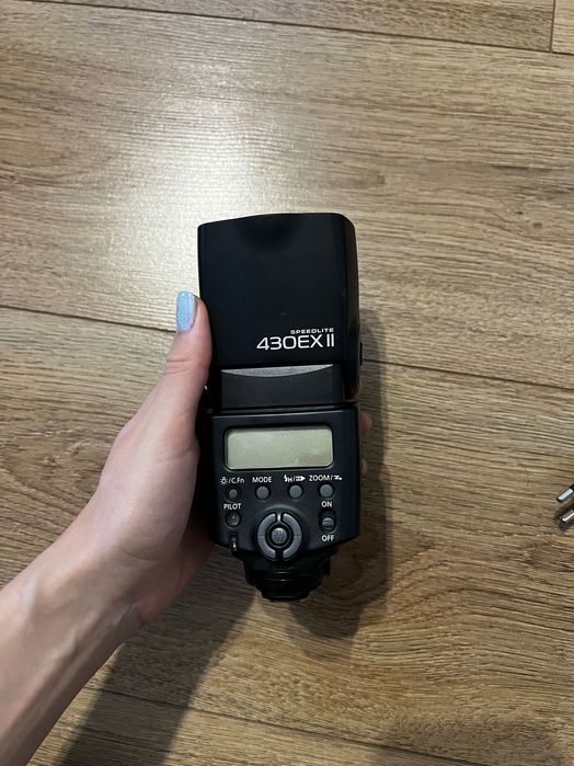 спалах canon 430EX II