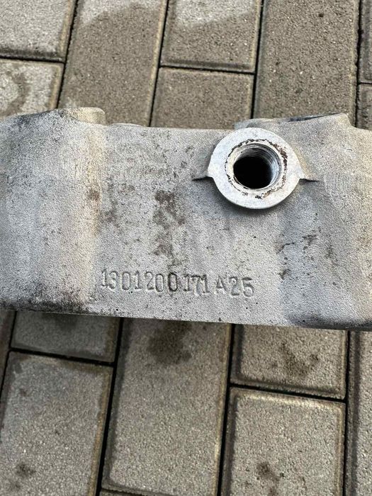 Продам головку 2,5 дізель паджеро л200 з бугелями