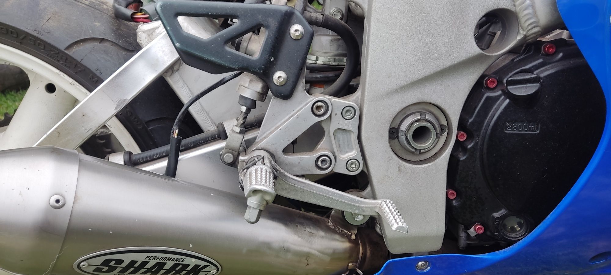 Suzuki GSX-R 750 K2 set kierowcy