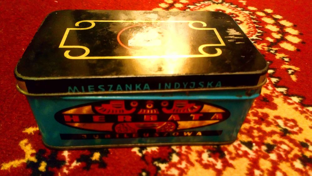Puszka na herbate antyk lata 70