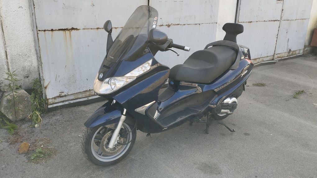 Piaggio X8 400 z 2006r
