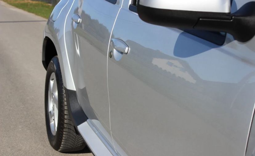 Dacia Duster 2010 бензин 1.6 Передній привод