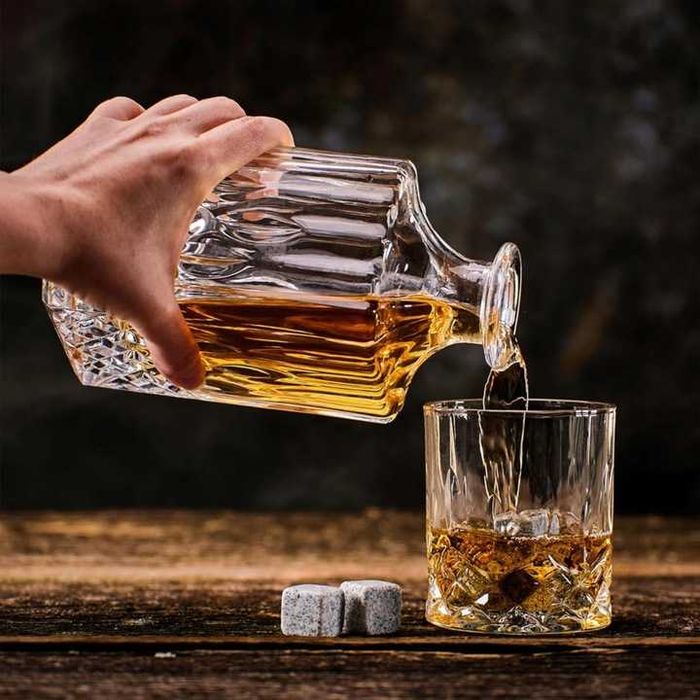 Zestaw Prezentowy do Whisky 2 Kryształowe Szklanki Kamienie do Whisky
