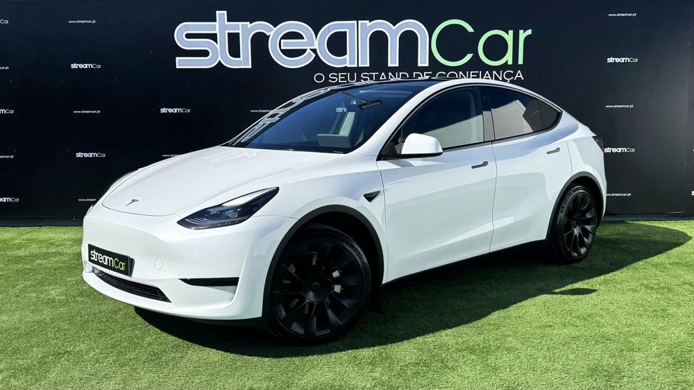 Tesla Model Y RWD