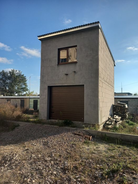 Продам капітальний гараж