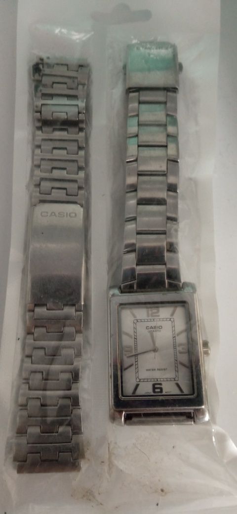 Продам недорого часы Casio