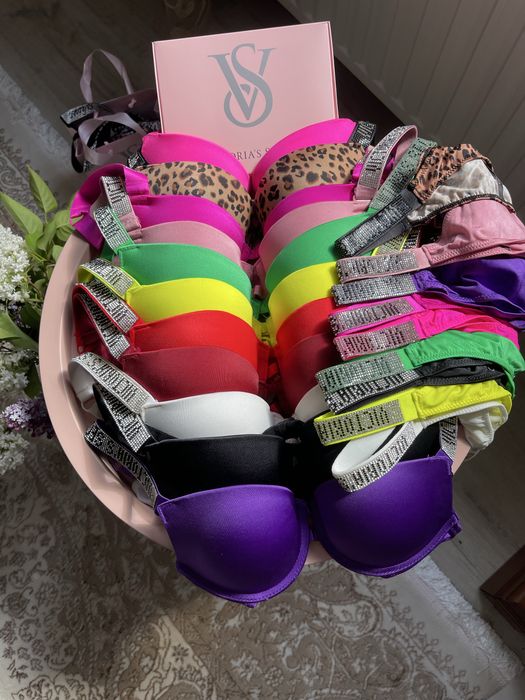 РОЗПРОДАЖ ЗАЛИШКІВ Комплект Виктория Сикрет білизна белье лифчик ВС VS