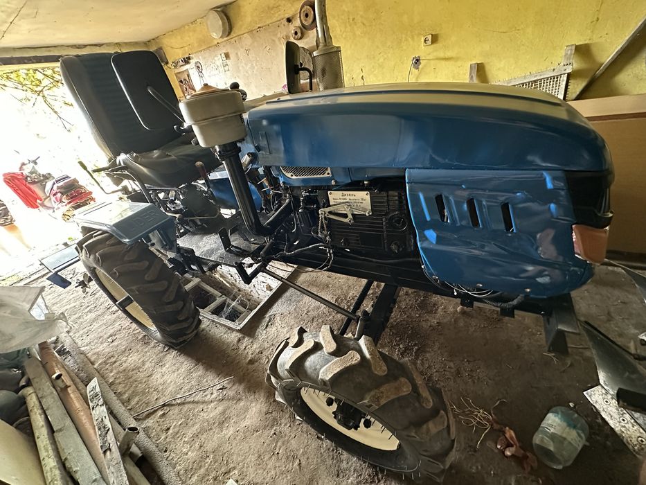 Трактор Lider LUX180D