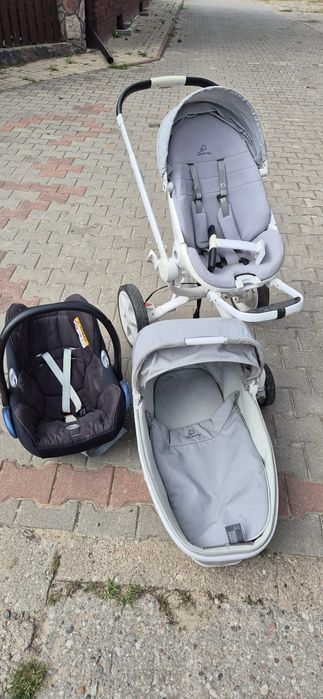 Wózek dziecięcy z fotelikiem