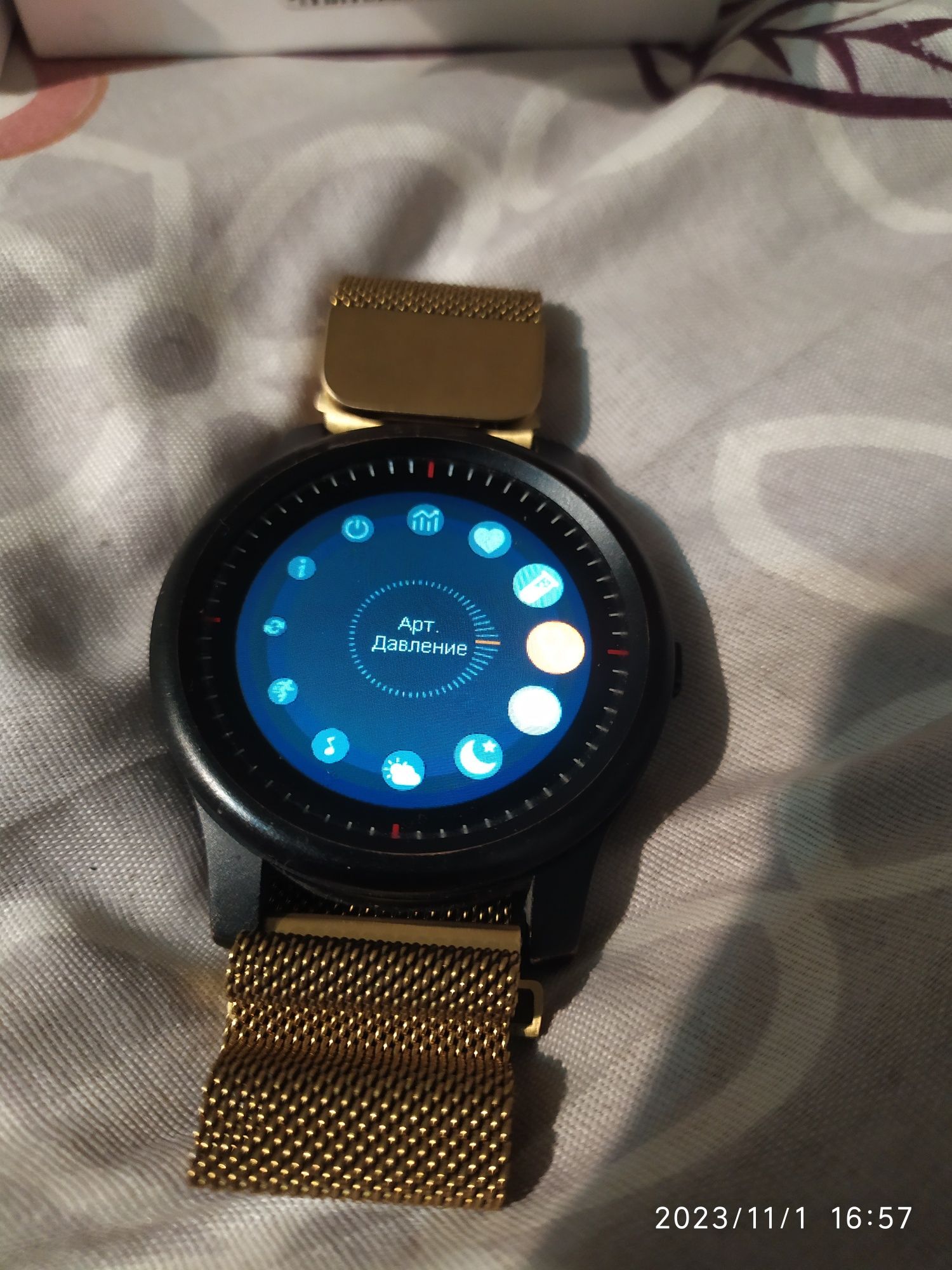 Smart watch f12 from samsung black
