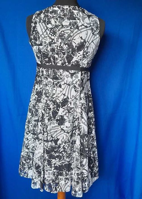 Letnia biało-czarna Sukienka kopertowa bez rękawów Per Una 42