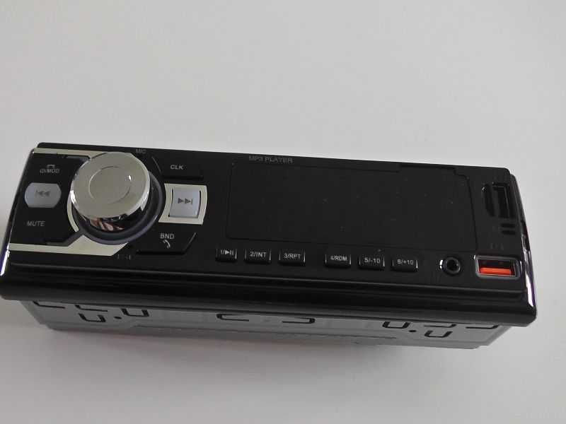 Radio Samochodowe Pilot Mp3 2x USB microSD 4x60W Bluetooth Zegar ISO