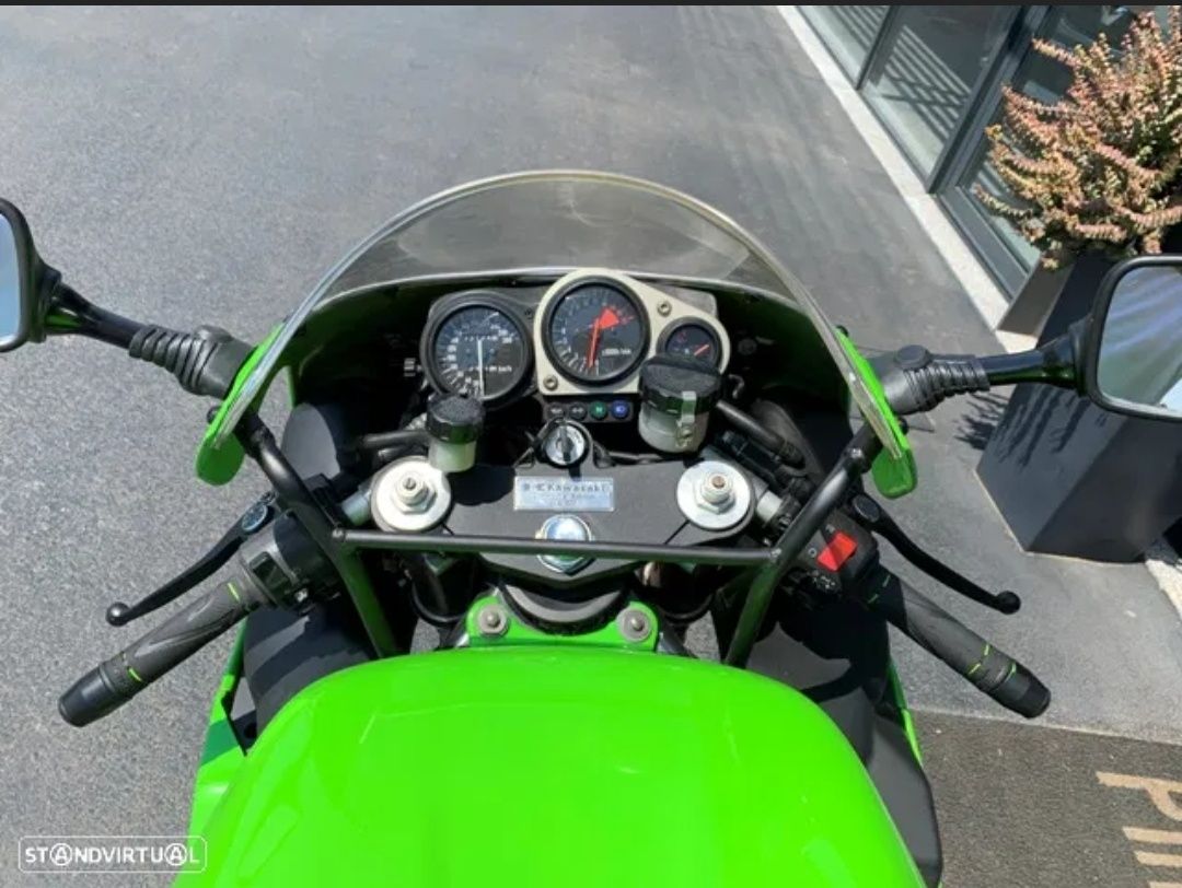 Kawasaki ZX7R Superbike Edition ()