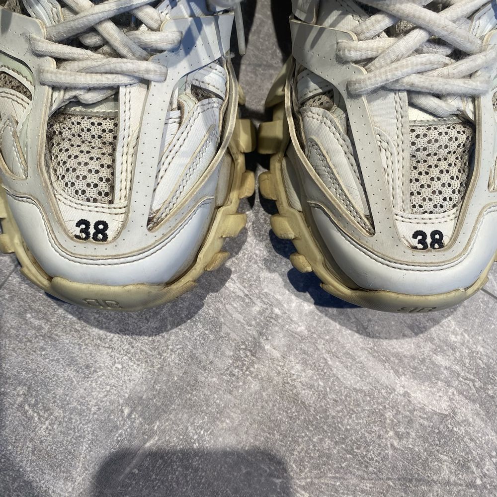 balenciaga track 1