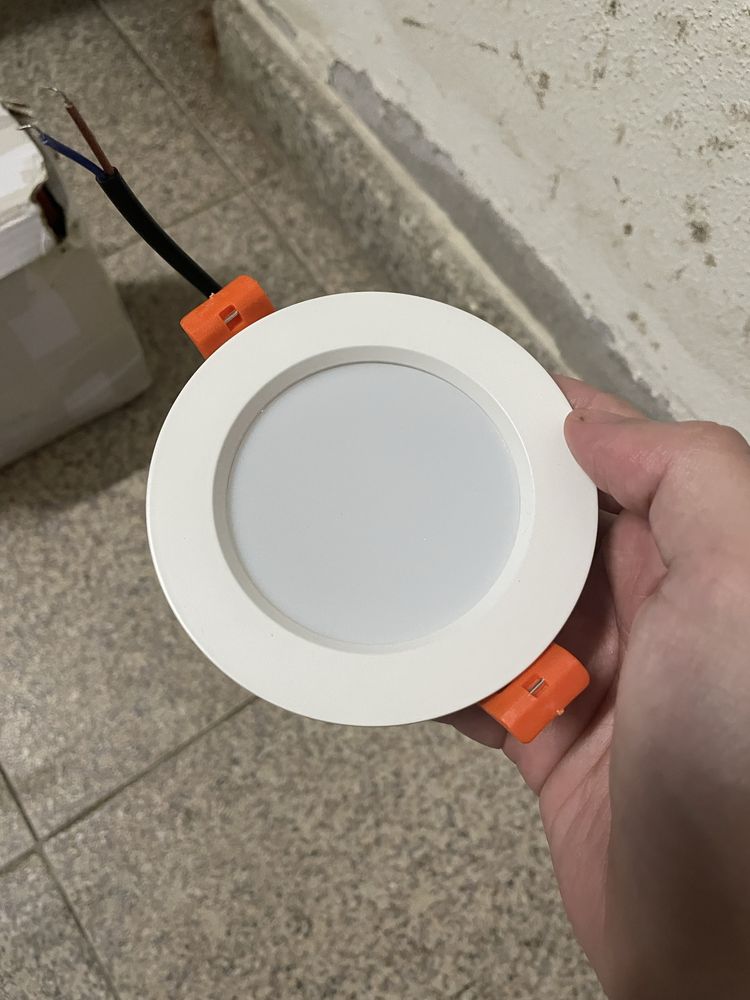 Luzes / Focos novos