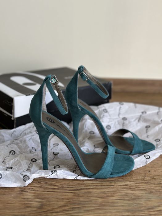 Босоніжки Michael Antonio