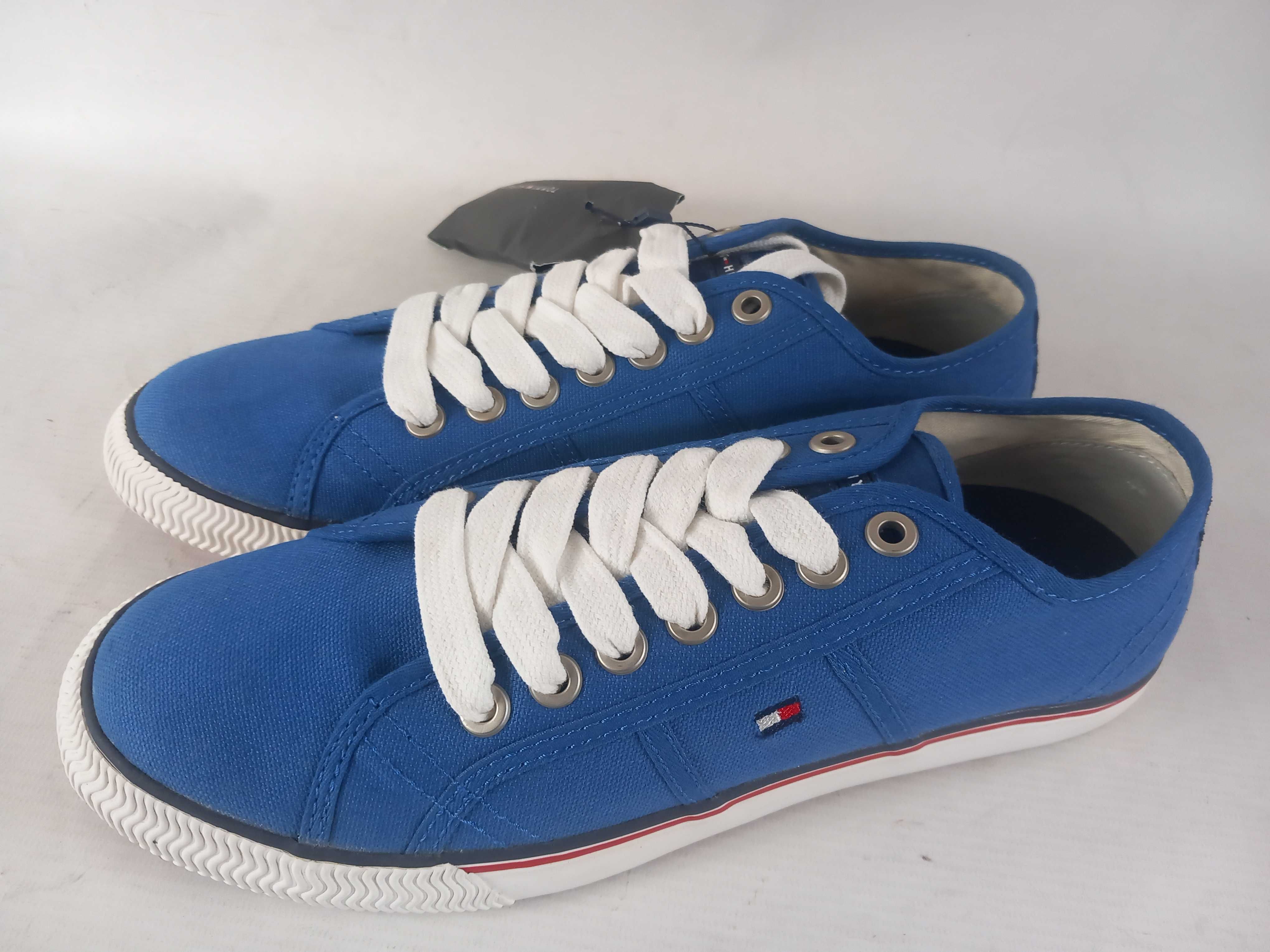 Tommy Hilfiger trampki męskie niebieski rozmiar 44