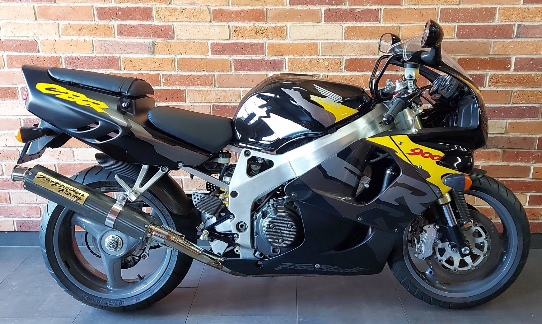 Honda CBR 900rr dla indywidualisty w bardzo dobrym stanie