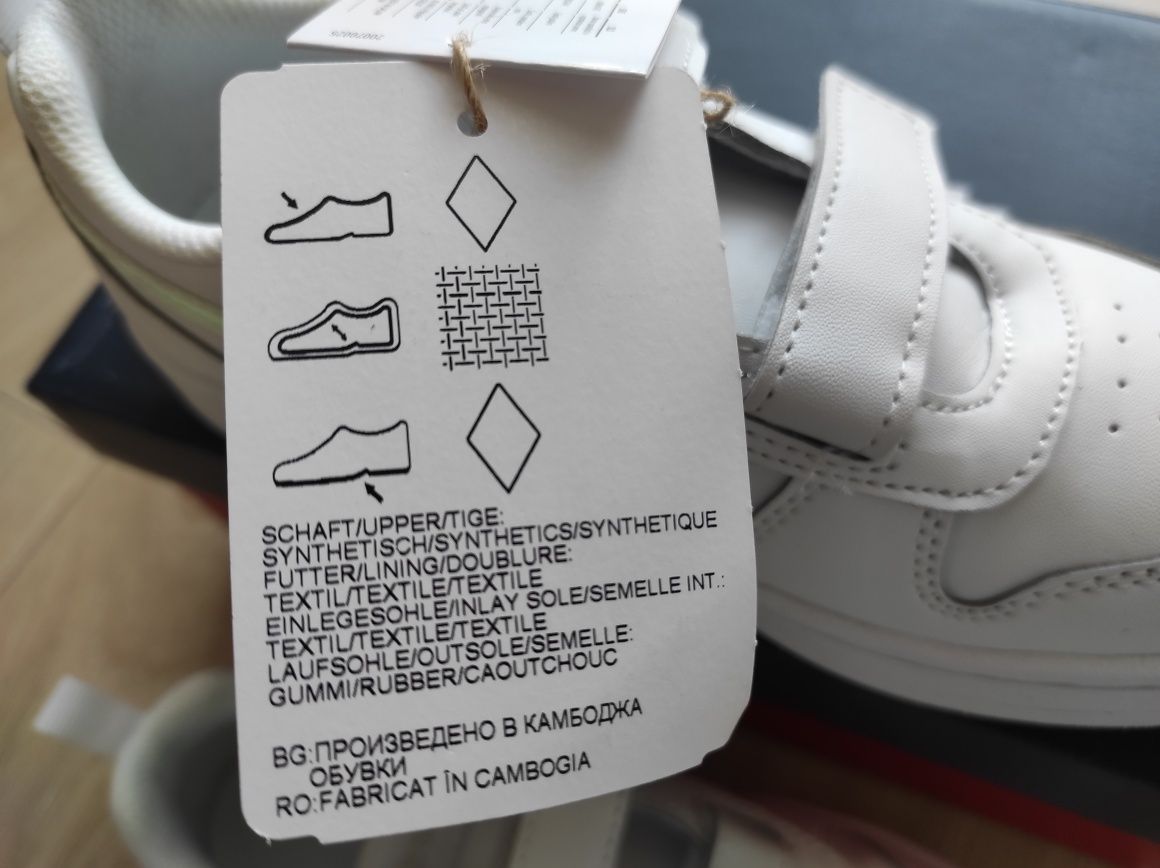 кросівки Reebok, стильні