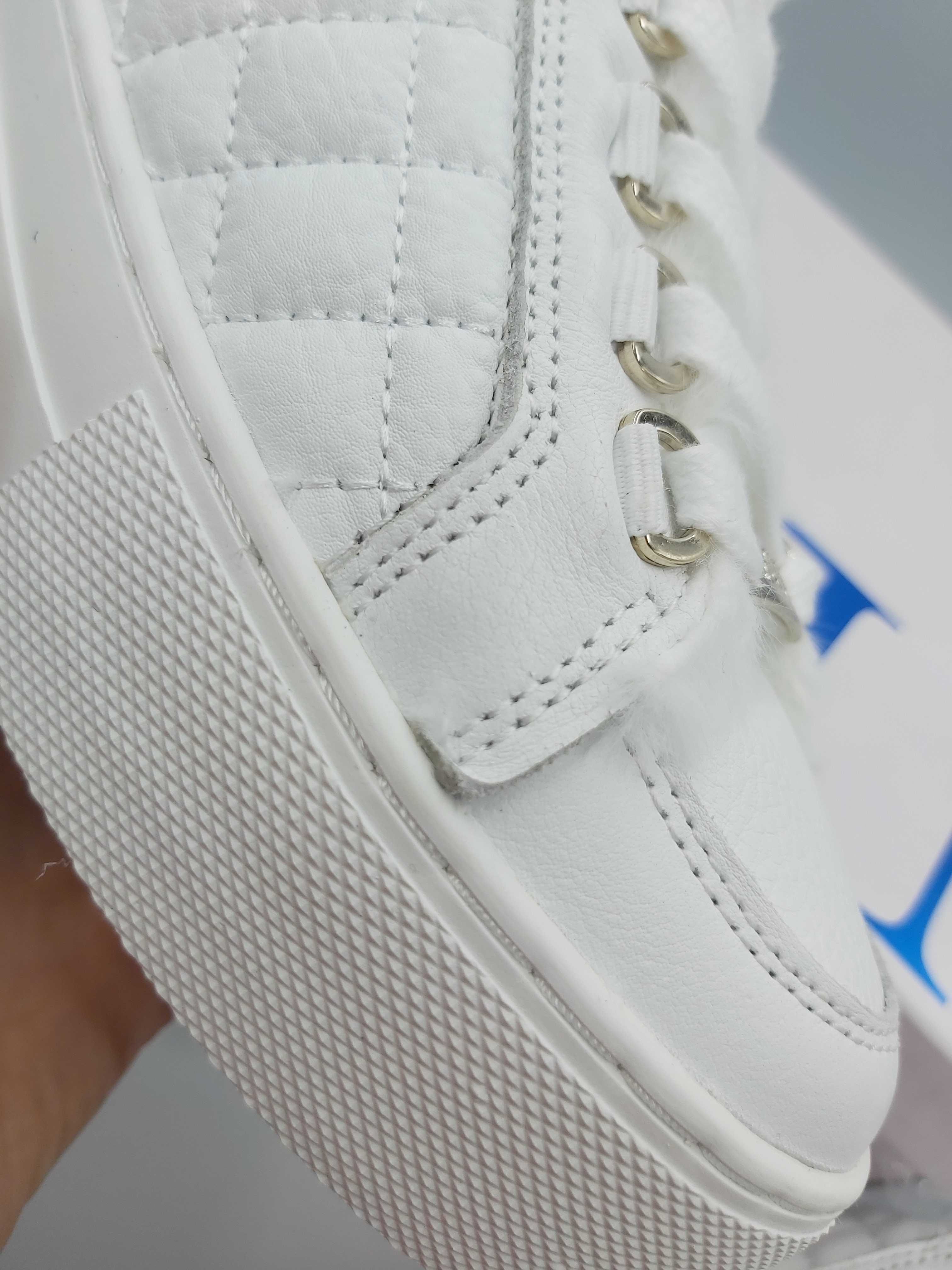 NOWE sneakersy GUESS ocieplane futerko botki rozmiar 41