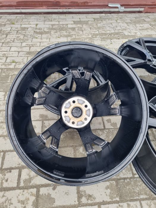 Оригінальні легкосплавні диски SKODA RS LINE 5 × 112 R 21