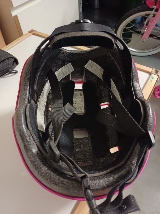 Capacete criança rosa decatlhon