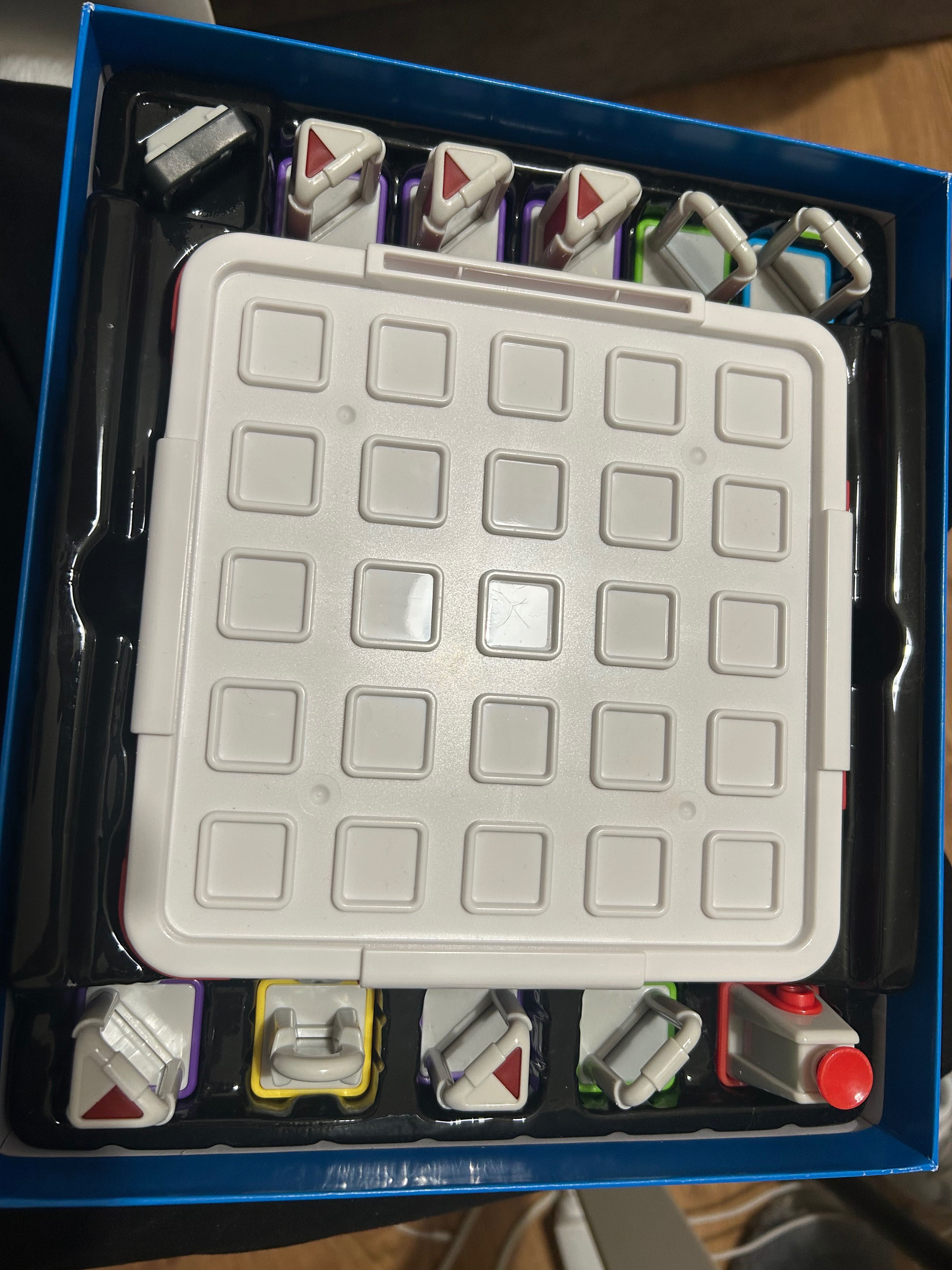 Gra Laser Maze Logic Game