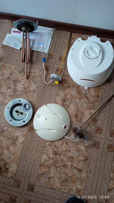 Тен ,Терморегулятор от нагревательного бака. Недорого.