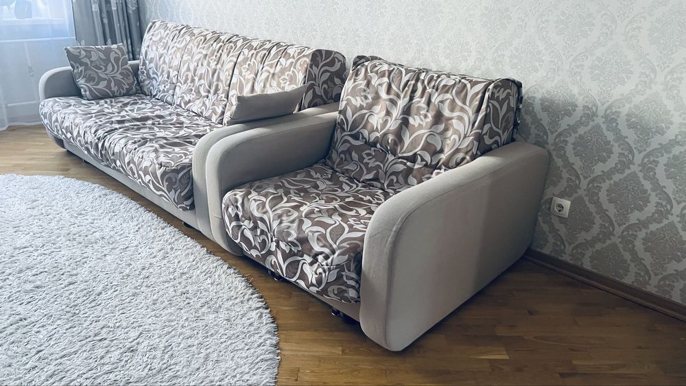 Продам меблі для вітальні + килим