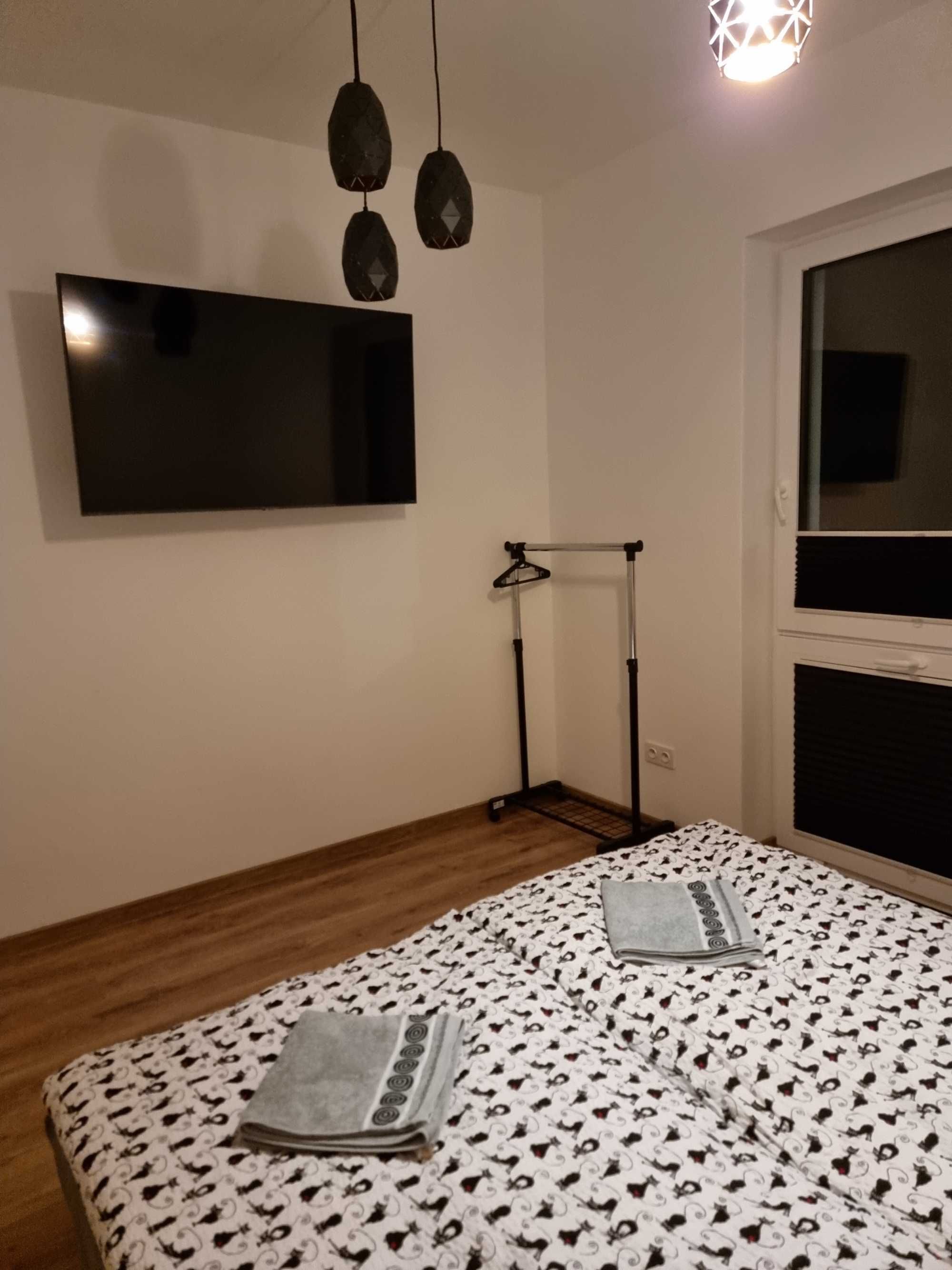 Noclegi Apartament Mieszkanie dwie sypialnie salon taras max 8 osób