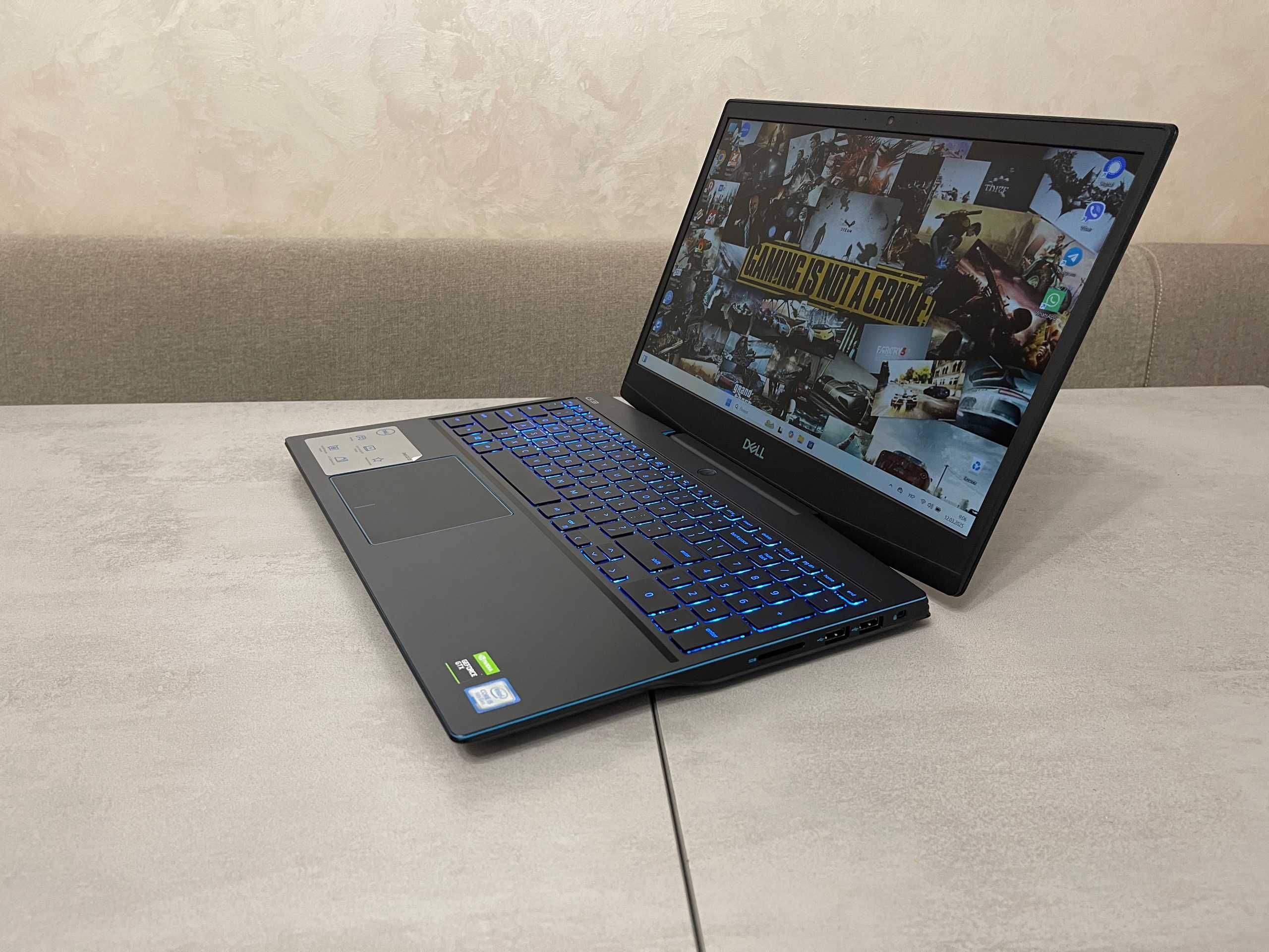 Ігровий ноутбук Dell Inspiron G3 3590 i5-9300H 16GB 256GB+1TB GTX 1660