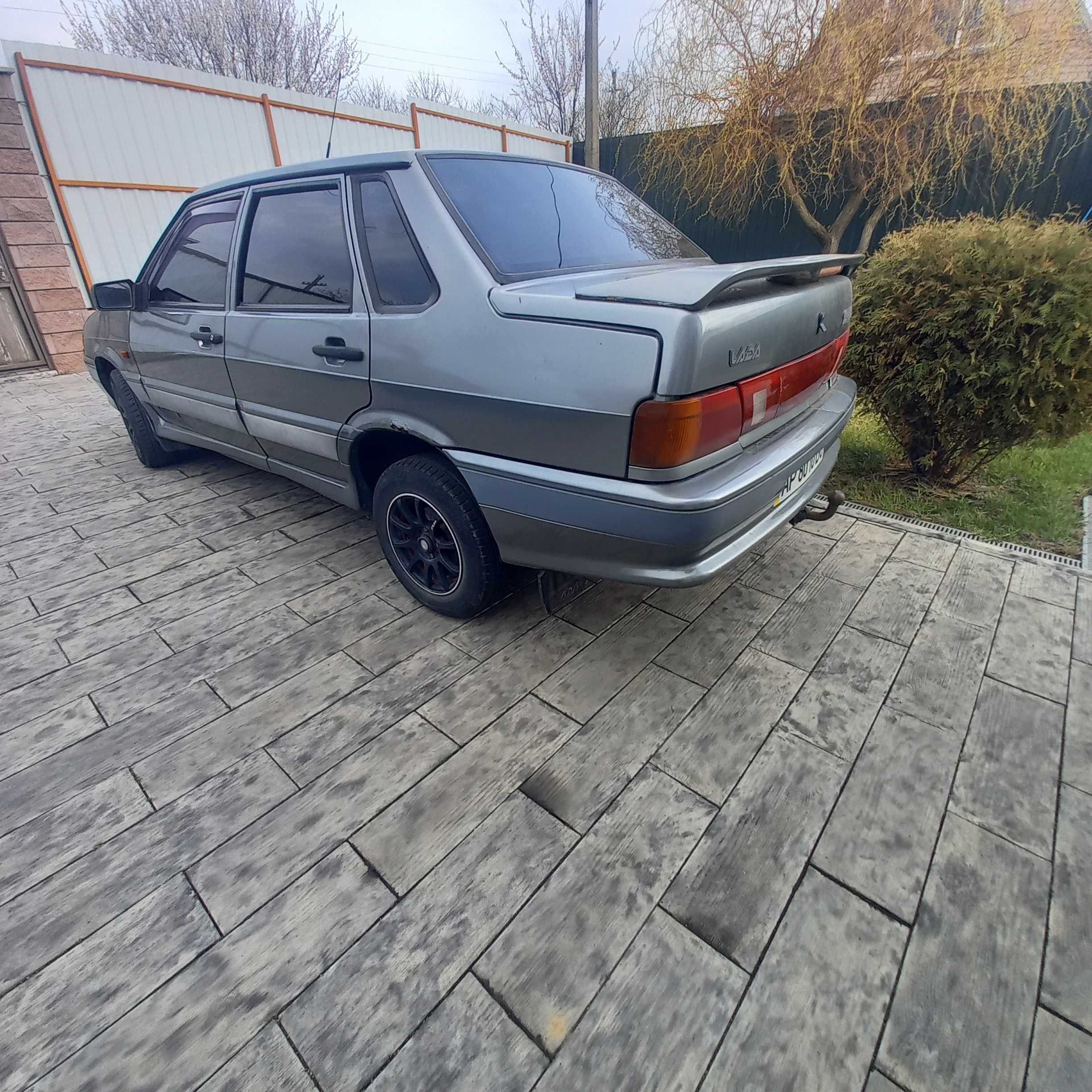 ваз 2115 автомобиль